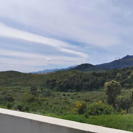 Charmante Mini Villa Vue Montagne Surprenante ביגוגליה